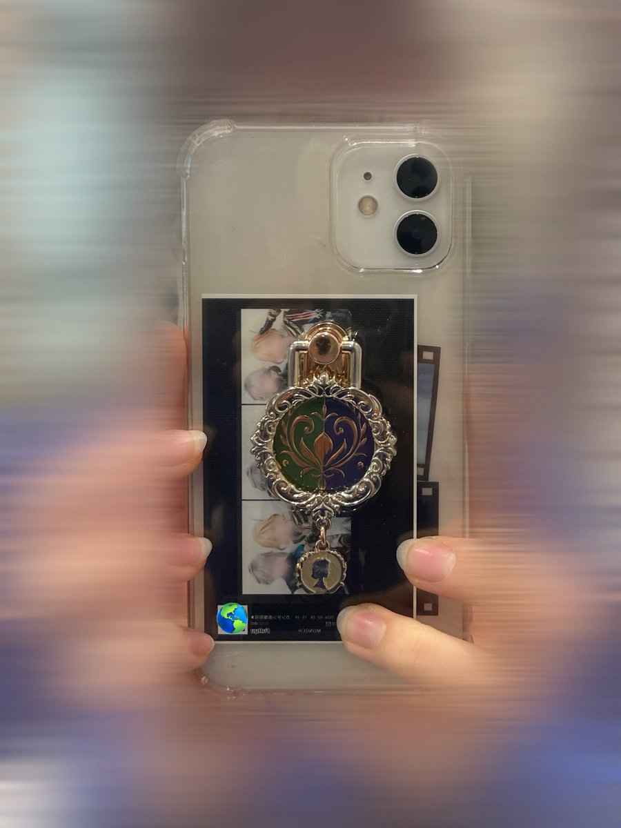 あの助けてほしい笑笑笑笑笑
デスクにスマホ置いてたらこれだれ？って指さされて、なぜかスマホリングのこと聞かれてると思った私は了ナ雪です❕って答えたんだけどそんなわけないよな？？？？
普通にこんな人いた？って言われたしコスバレしないか焦り散らかしたし了ナ雪の住人になったルムメでした