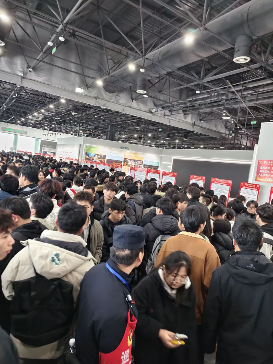 佩索阿 tweet media