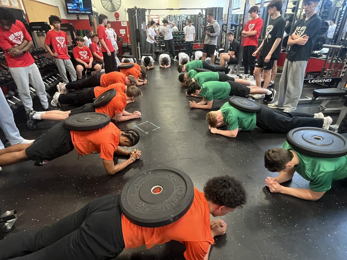 RV Baseball ⚾️ tweet media