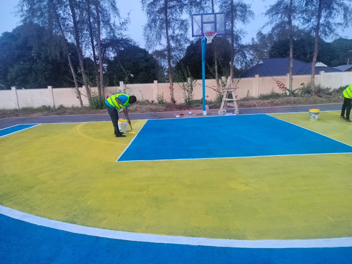 bwirezconst's tweet photo. We’re proud to have remodeled the courts for @BingwaFest  SN2 Coast Edition!  Bwirez Construction delivered professional resurfacing &amp; new rings to ensure Kwale was ready for the finale. 🏗️🇰🇪

Need a pro sports facility? 
📞 0723 323 708 
🌐 https://t.co/Z4x2QXOZGb
#Construction https://t.co/xzFIM72zcp