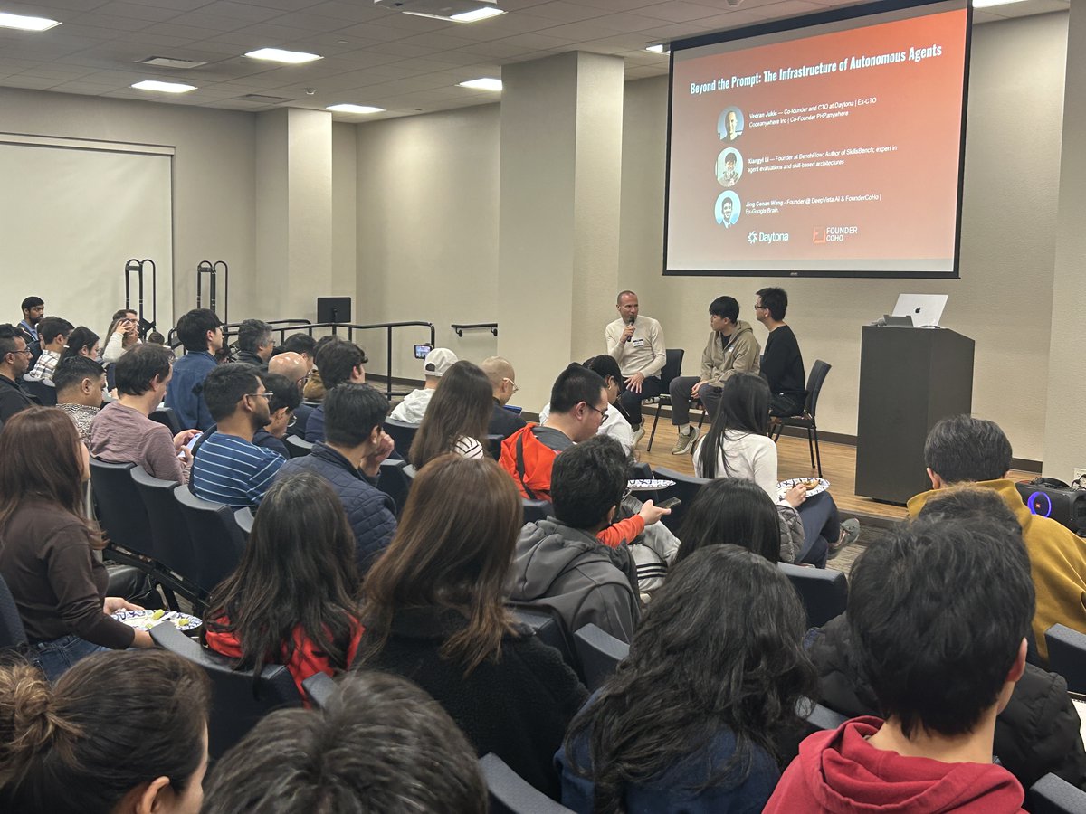 FounderCoHo tweet media