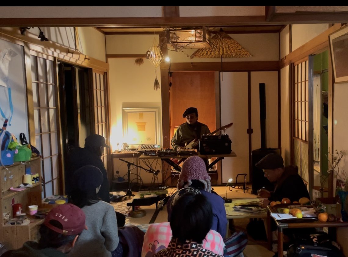 5bitRecords's tweet photo. 3/3満月「MANTELPIECE #05」ご来場ありがとうございました。とても綺麗な満月でした◎
-
次回は、3/20・春分
「MANTELPIECE #06」ゲストに和歌山からDJのtossyをお招きします。よろしくお願いいたします。 https://t.co/hkal6KOp90
