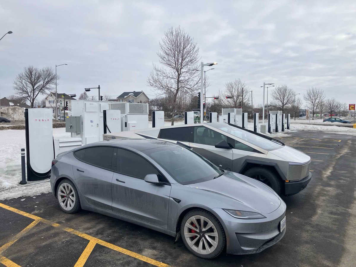 Tesla Charging tweet media