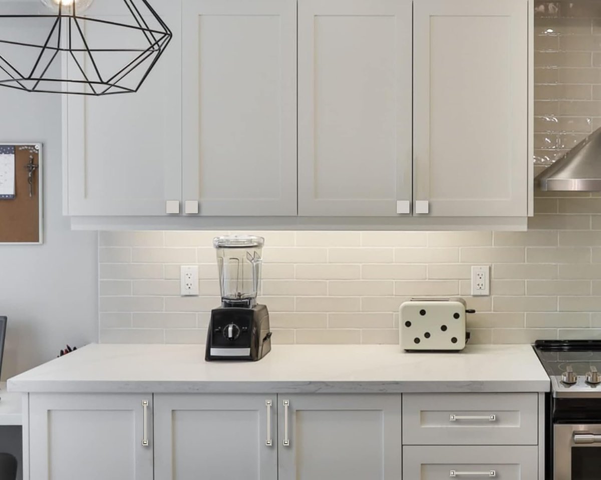 usstoneoutlet's tweet image. Finish your kitchen or bathroom with the perfect final touch! Our Square Knob in brushed  offers a clean, modern look that makes a big difference.

zurl.co/wgTqr
 
#CabinetHardware #CabinetKnobs #BrushedNickel #HomeRenovation #USStoneOutlet
