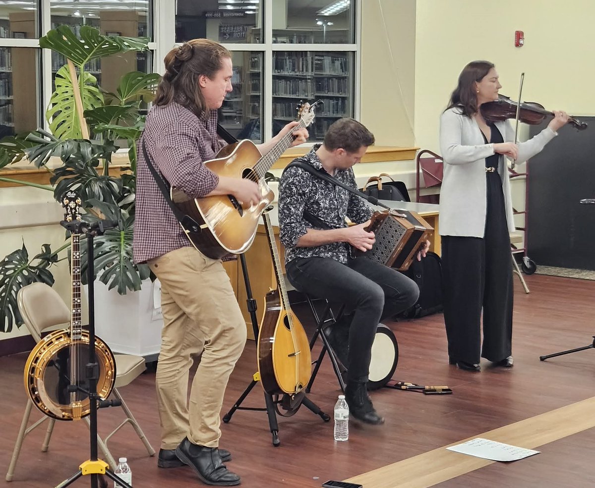 Morris CtyLibrary tweet media