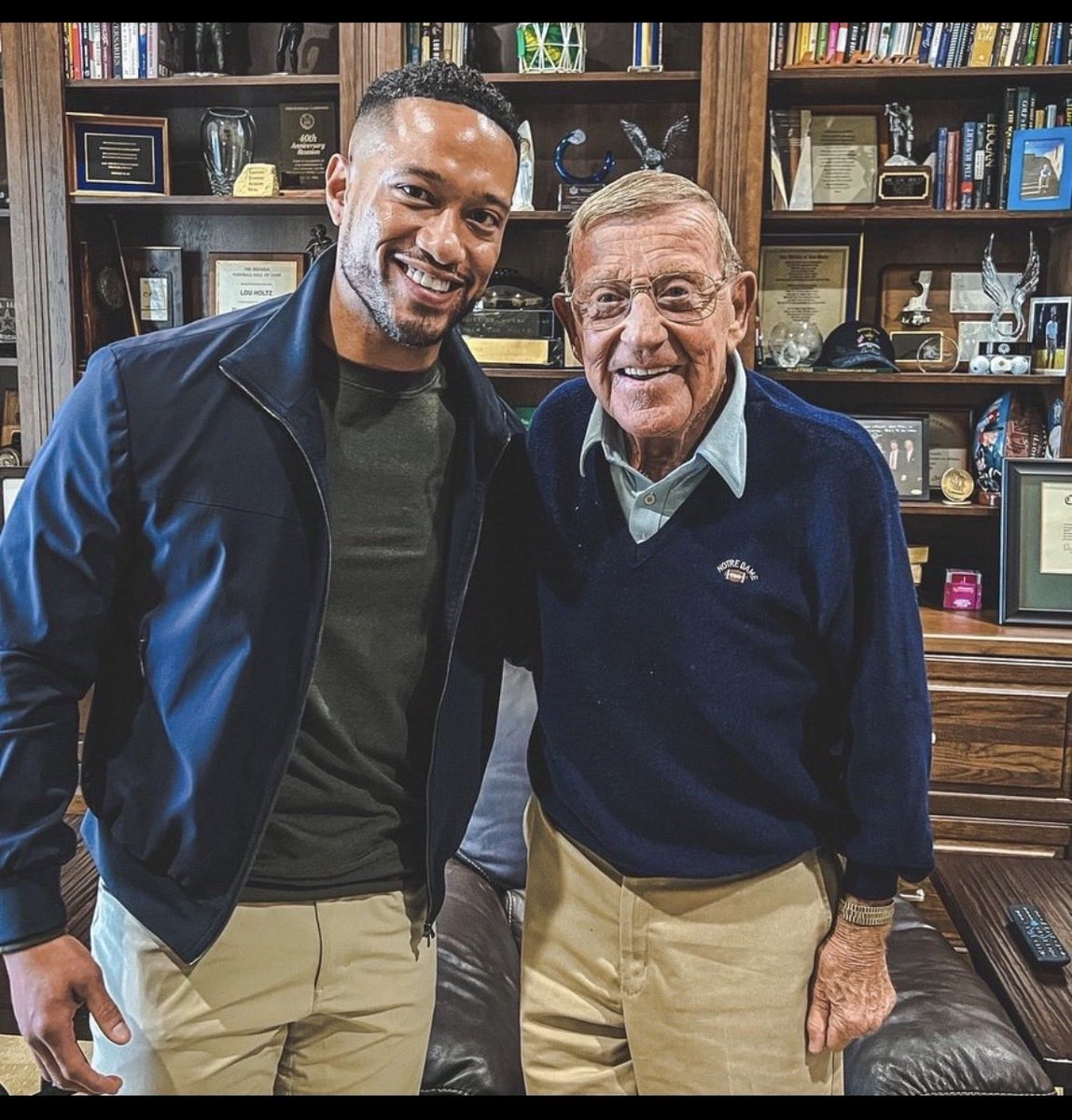 Adam_Dowling1's tweet photo. #GoIrish☘️ The 2 Notre Dame coaches of my lifetime that get Notre Dame https://t.co/p4re8Mqoy3