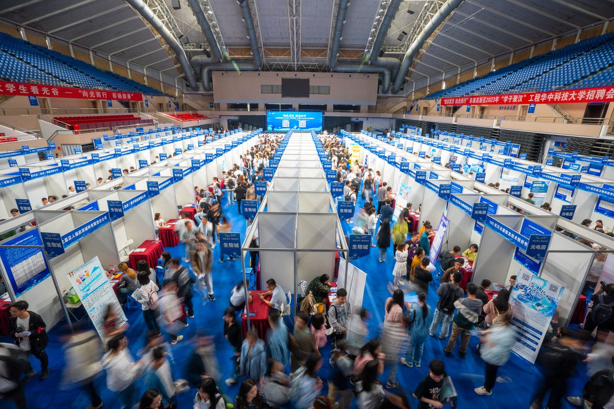 ShanghaiEye's tweet image. 🇨🇳#China aims to create over 12 million new urban jobs in 2026 #governmentreport 
#ChinaJobs #ChinaEconomy 
#NPC #ChinaTwoSessions2026