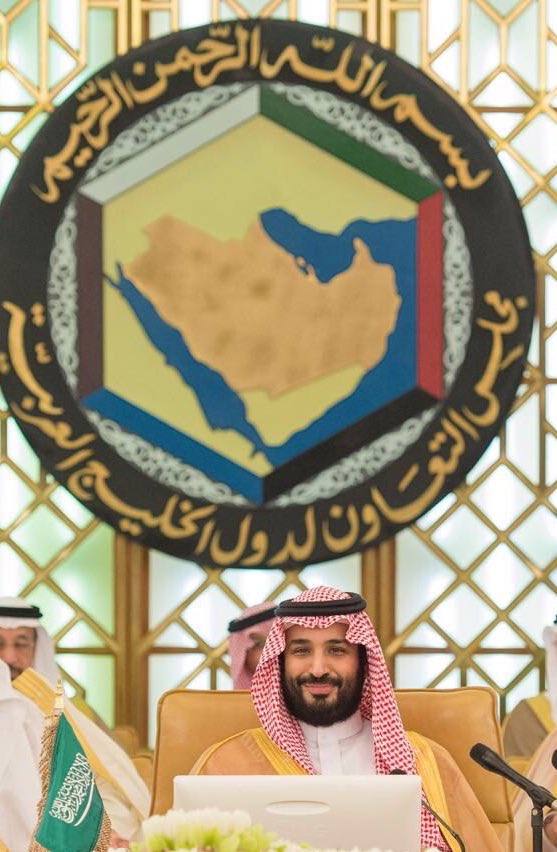 وحدة الله يستر عليها tweet media