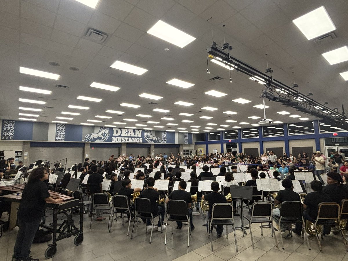 Dean Middle School tweet media