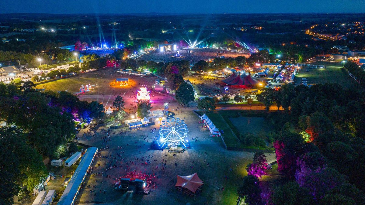 .ari ⊬ 🌙 tweet media