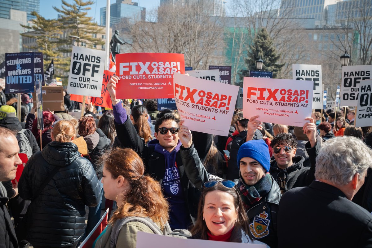 OntLiberal's tweet photo. Les étudiants se sont mobilisés 📣

Doug Ford ne sait pas à qui il a affaire.

Il est temps de réparer le RAFEO au plus vite ‼️ https://t.co/2UIiRbBazY