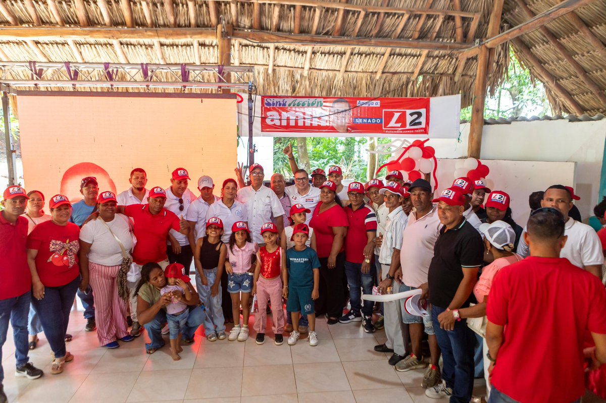 fabioaminsaleme's tweet photo. En mi casa, en la tierra que me vio nacer, tuvimos un gran encuentro con nuestros amigos de @entretodoslorica y el equipo Sinú Acción, a quienes les manifesté mi agradecimiento por el apoyo y cariño de siempre. https://t.co/Wszwc1bf1c