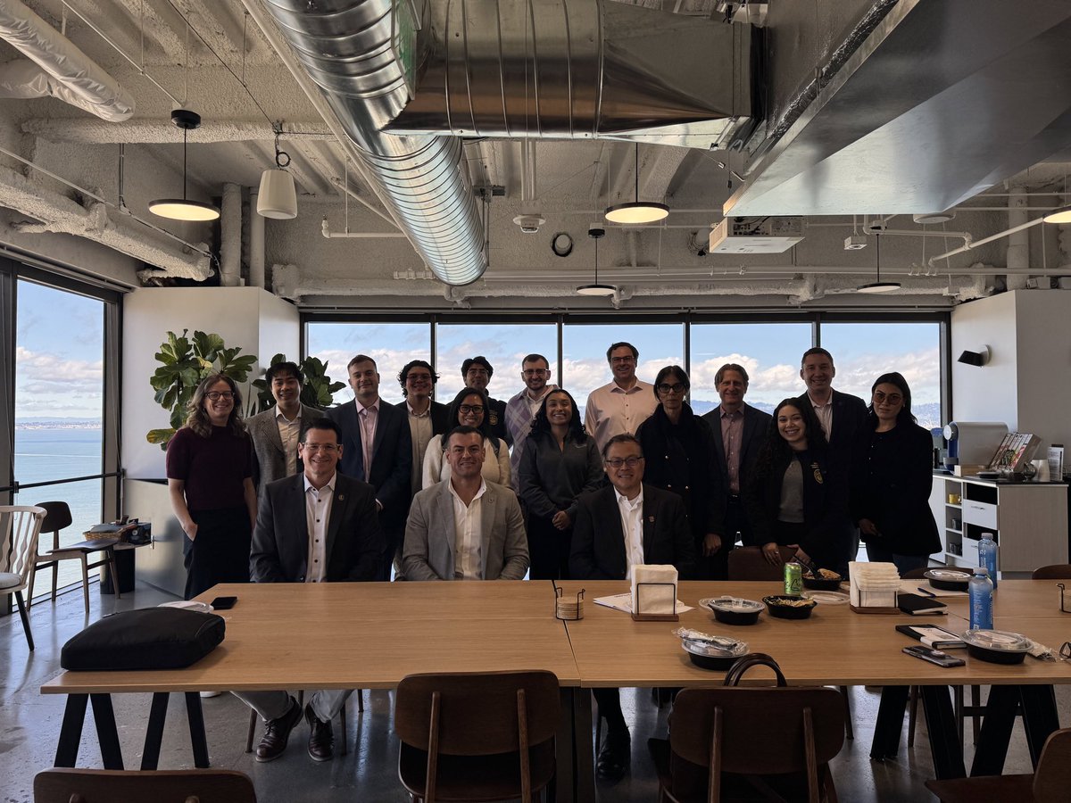 BlockAdCo's tweet photo. Policy meets innovation in SF. 🌉🔗
Great hosting a group of CA Assemblymembers today for a roundtable with CBAC members and partners on the importance of the crypto &amp; blockchain ecosystem. Thanks to @AVforCA for bringing policymakers to the heart of the web3 conversation. https://t.co/wohiBwRcId