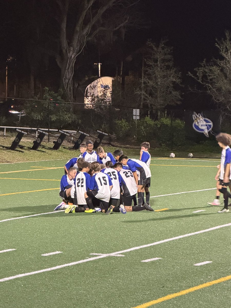 Three Oaks Middle tweet media