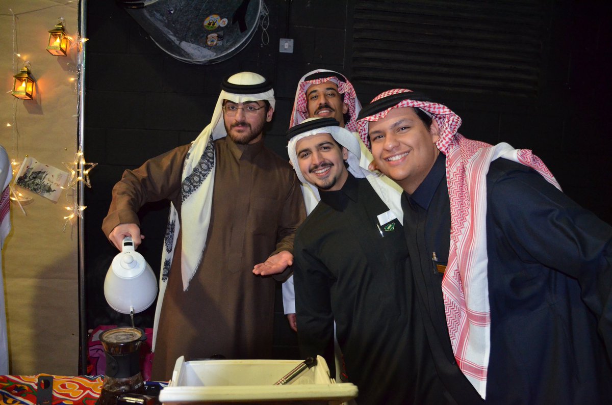 ABANUAIM's tweet photo. قهوة بالتمر؟🌴
#SaudiFoundingDay https://t.co/vB6ggJ6PVi