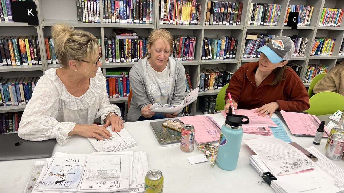 HVEHuskies's tweet photo. HVE Staff Meeting academic focus on writing looking at end of trimester two on demands to look at student growth in structure, development of thought and conventions at each grade level and across grade levels #hvehuskies #lafsdk8 #lovelafayetteschools https://t.co/2Js4EvSFuK