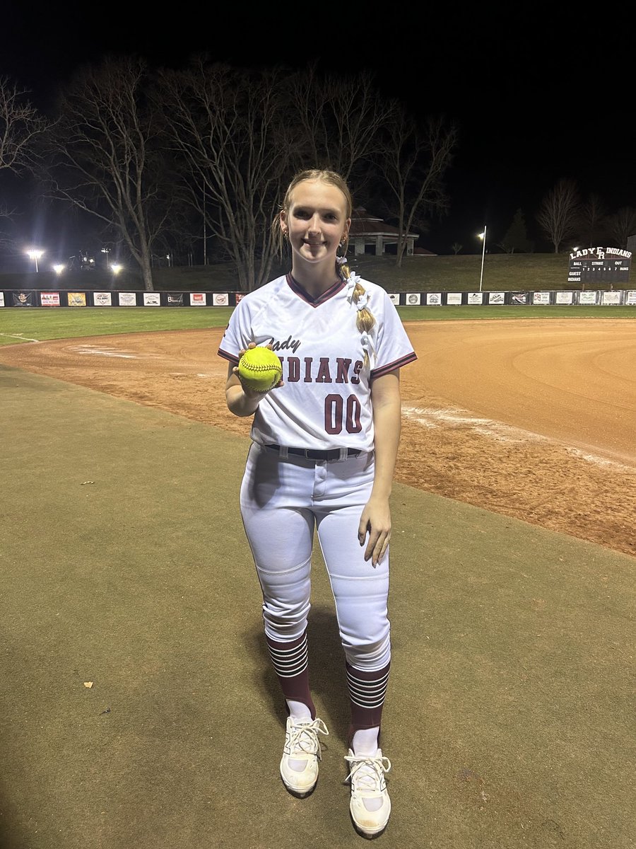 Autumn Mayberry tweet media