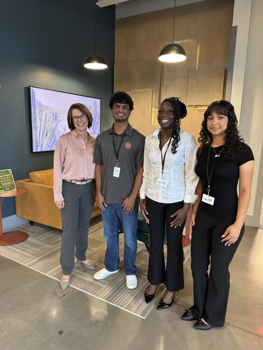 Lori Mowl tweet media