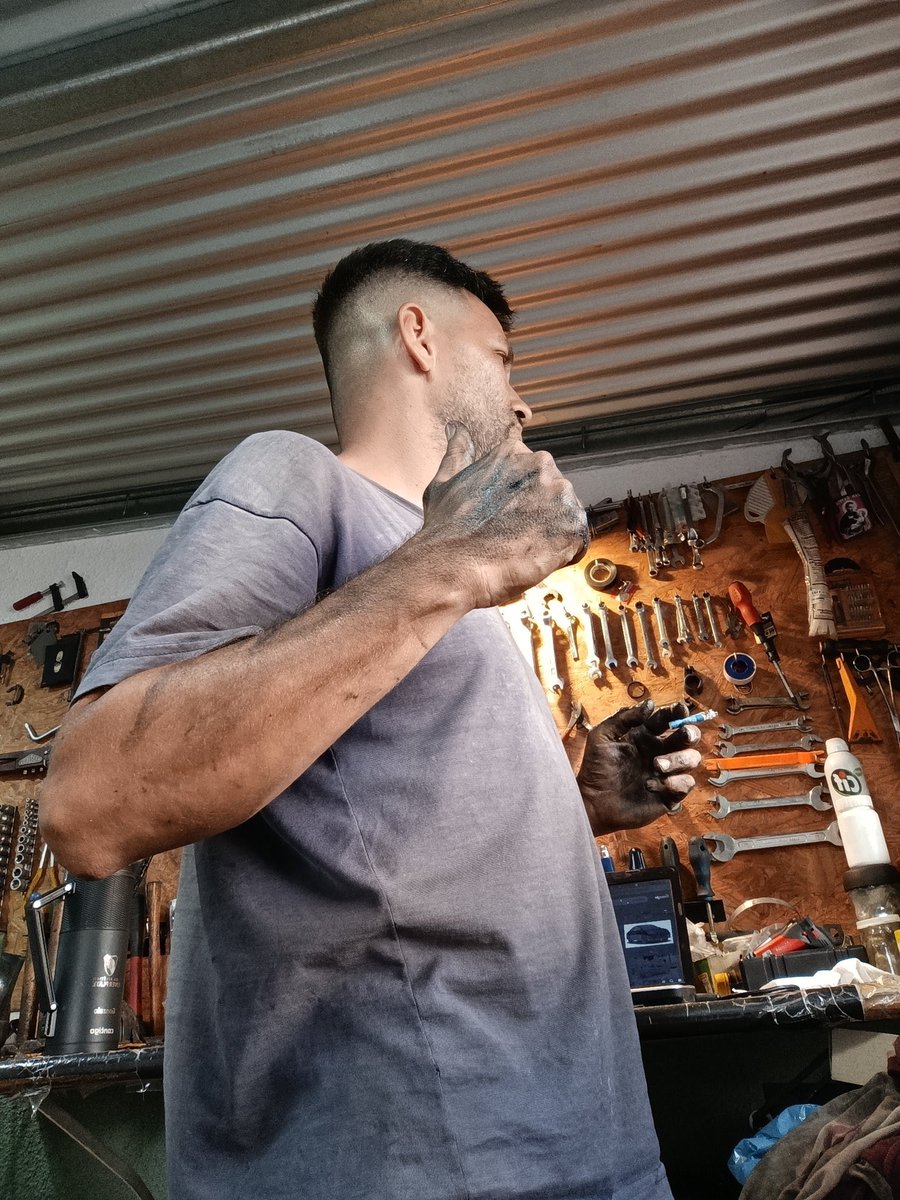 Eros3690 tweet media