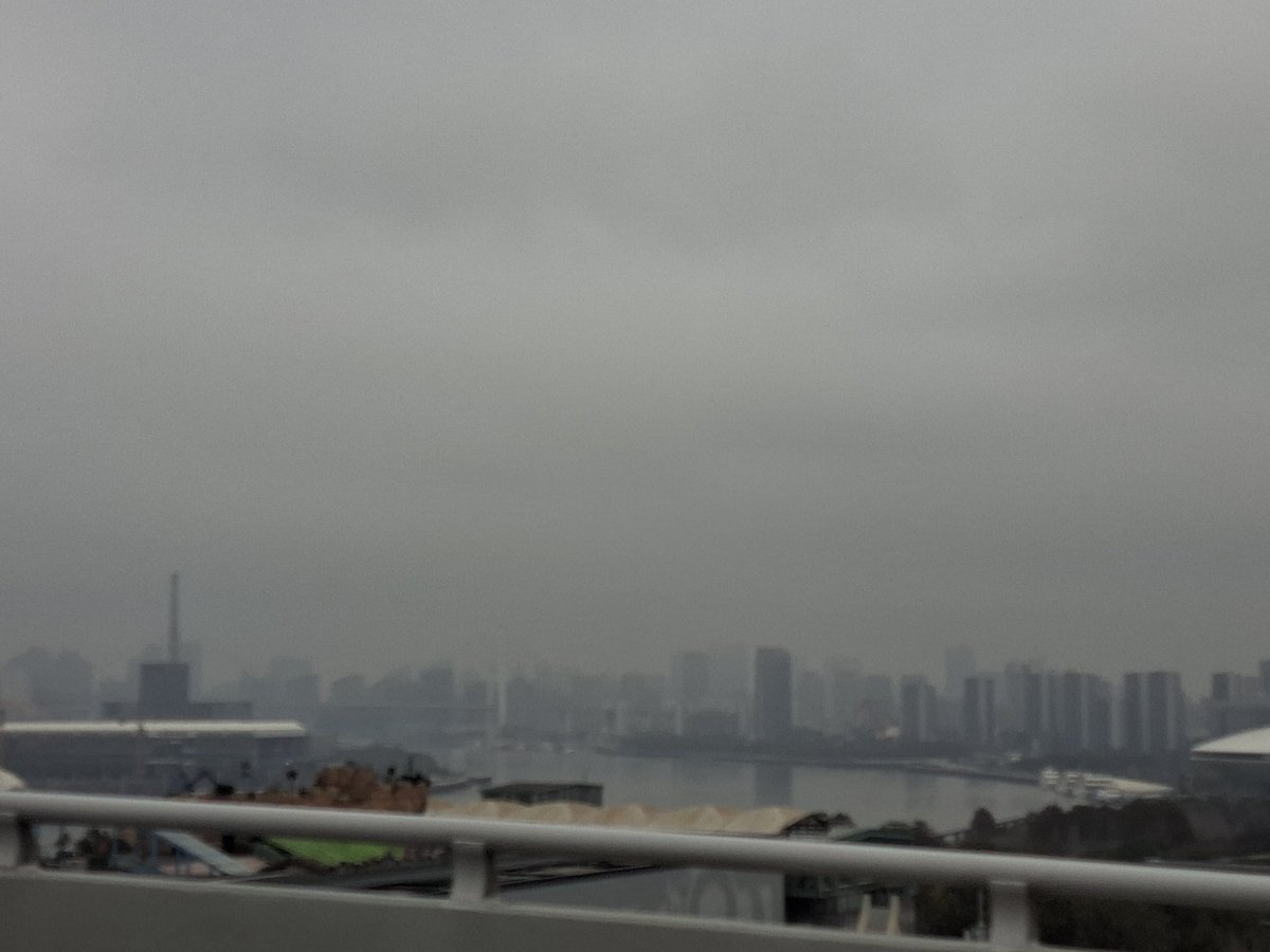 DenCrommenacker's tweet photo. Bloody clowdy as usual this season in Shanghai https://t.co/GamNfit4VS