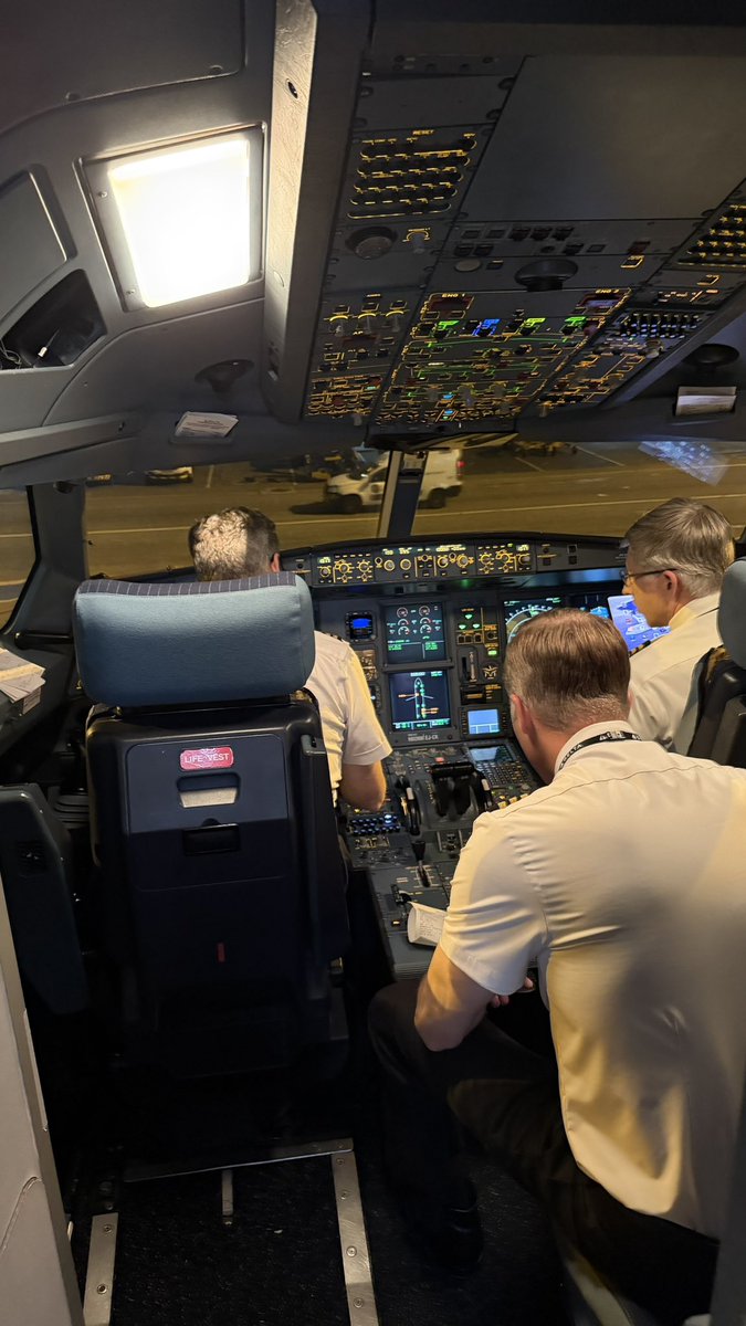 Léo Picon tweet media