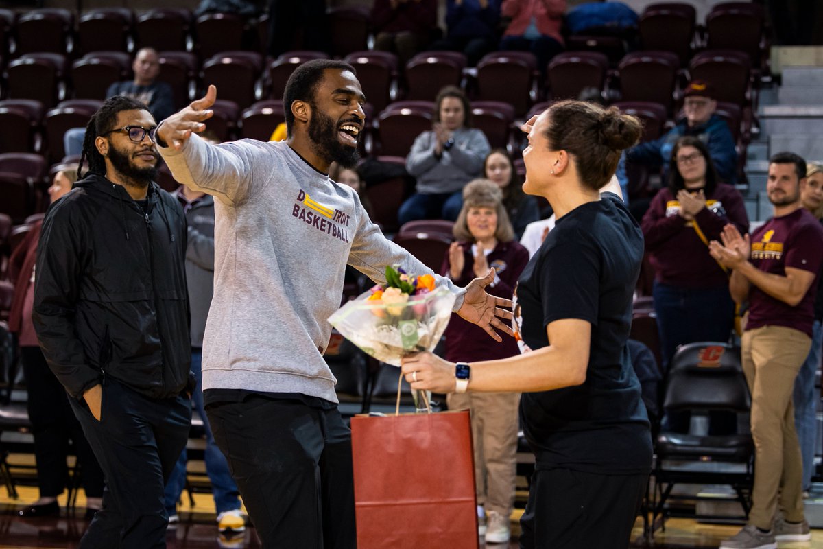 Central Michigan WBB tweet media