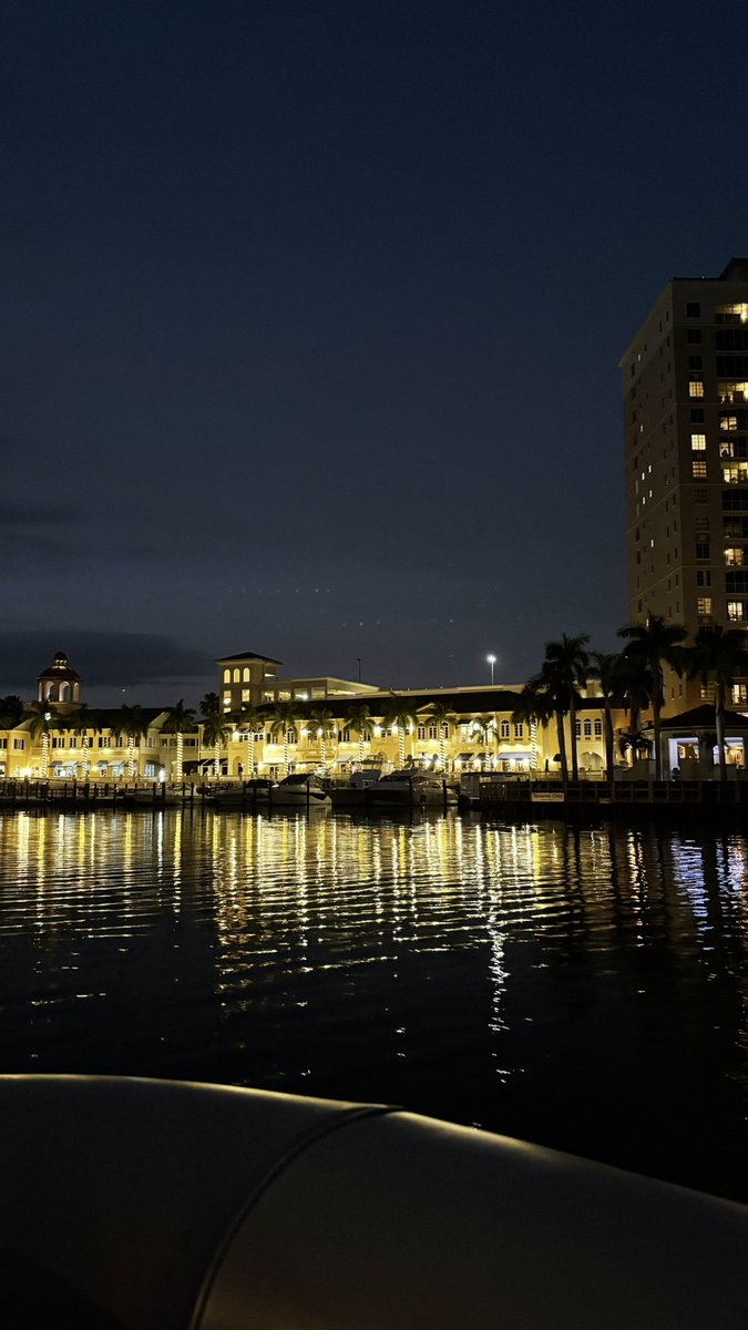 rebehcca ♡ tweet media