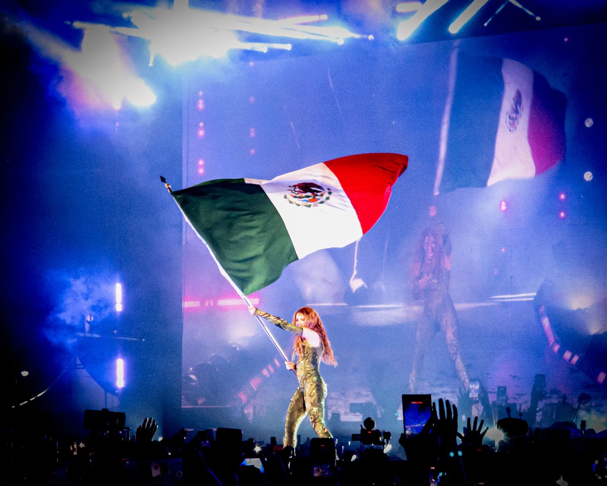 tu PUNKCAST favorito tweet media