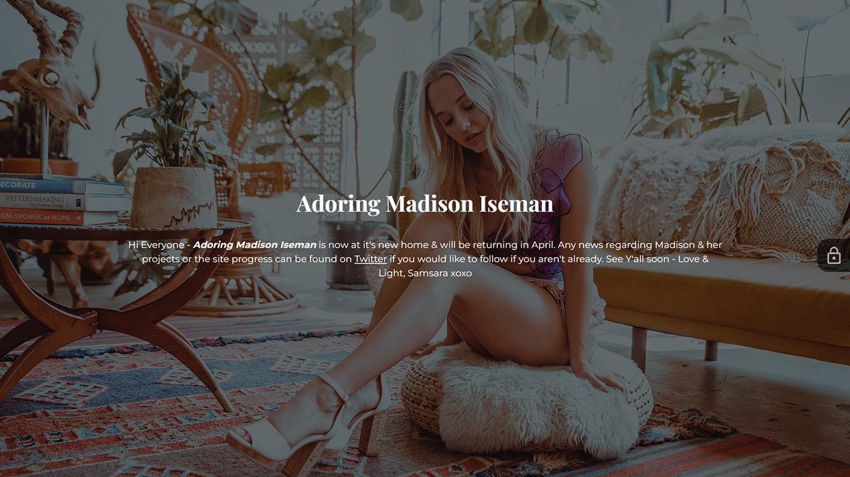 MadisonIsemanHQ's tweet photo. ✨💫𝐒𝐈𝐓𝐄 𝐍𝐄𝐖𝐒: Adoring Madison Iseman is now at it's new home &amp; will be returning in April. Any new regarding Madison or the site can be found here @madisoniseman #MadisonIseman https://t.co/yzO3Hh6YeO