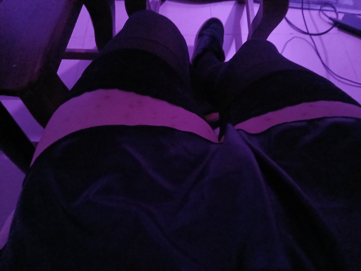 Hit_and_misss's tweet photo. Asi es como me gusta andar por mi casita cuando estoy solo 😌 
#gay #femboy https://t.co/4f9Q0DF5ZK