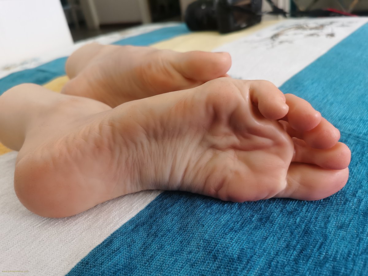 FOOT FETISH TOYS (@sohobtob) on Twitter photo 