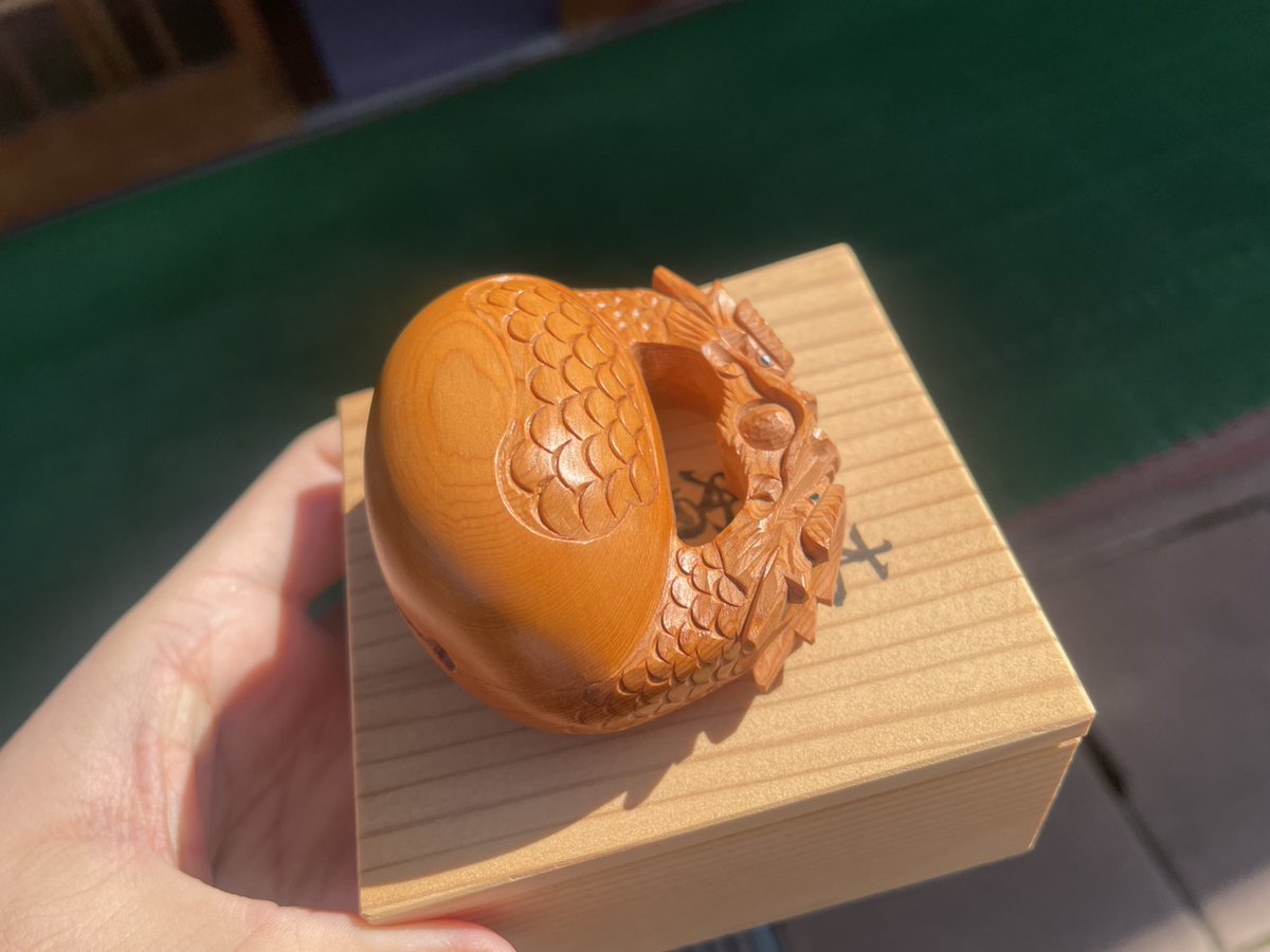 一位一刀彫 香合】 作者である勝山先生は昨年ご逝去され、先生が残した