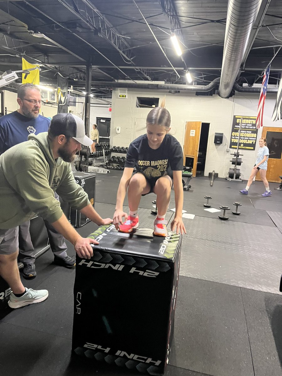 Coach Lovett tweet media