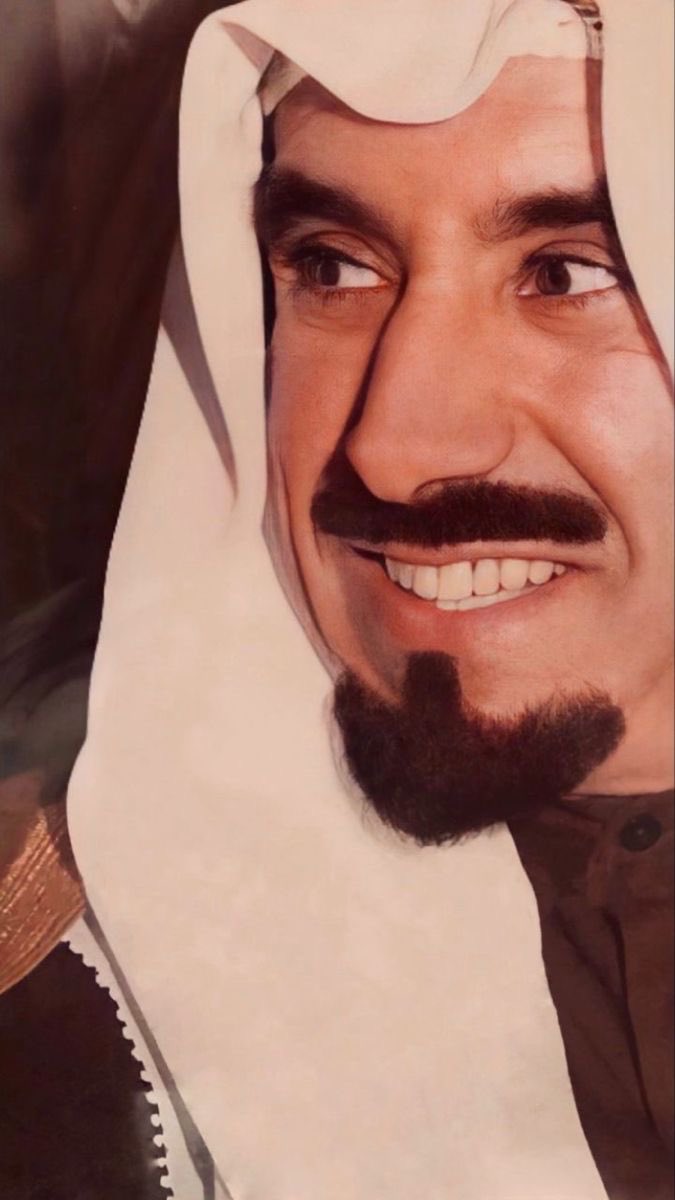 2012_alreem's tweet photo. "لا خوف على أرضٍ أطعمت الجائع، وأسقت العطشان، وكست العاري، وكفلت اليتيم. فضائع المعروف تقي مصارع السوء."
الشيخ جابر الأحمد الجابر الصباح طيب الله ثراه 🤍🕊️ https://t.co/7LYwQ8aYy2