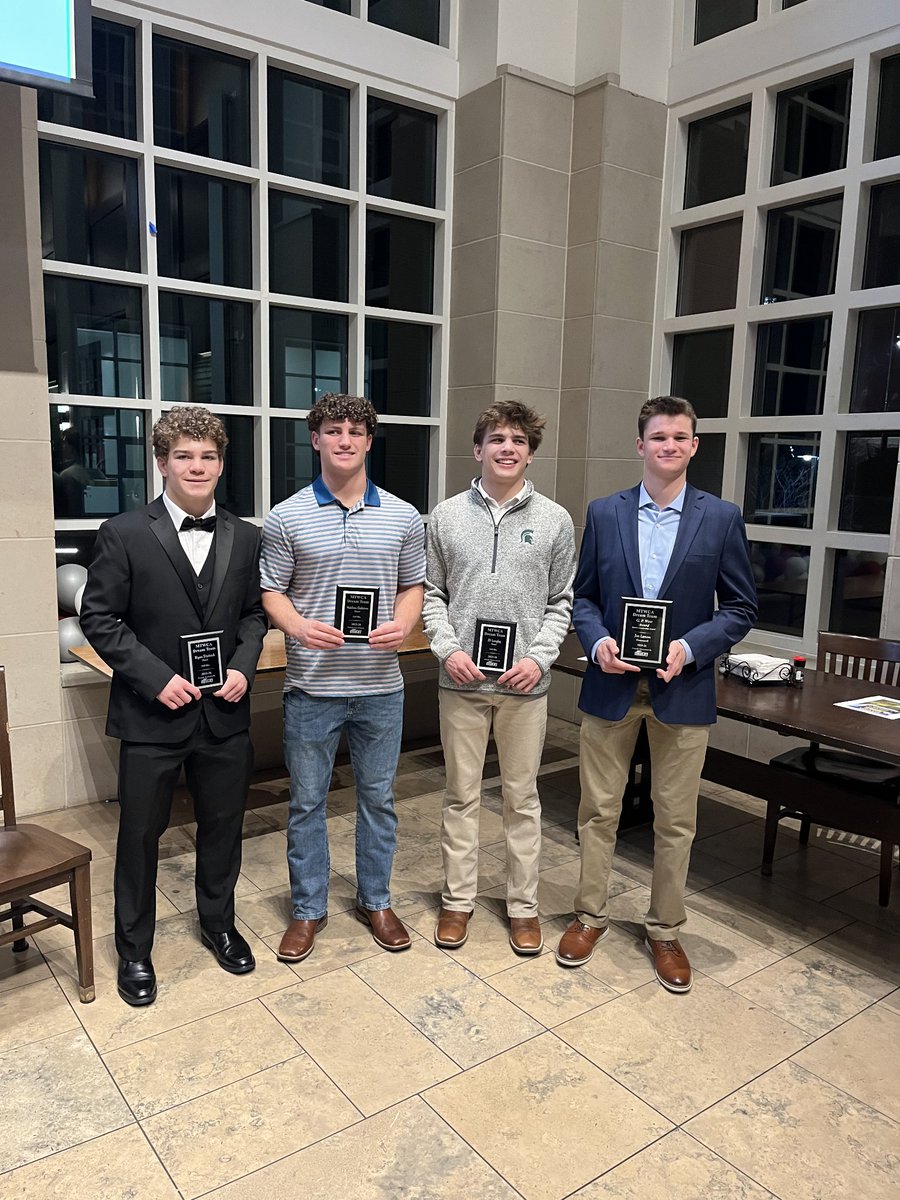 Ravenwood Wrestling tweet media