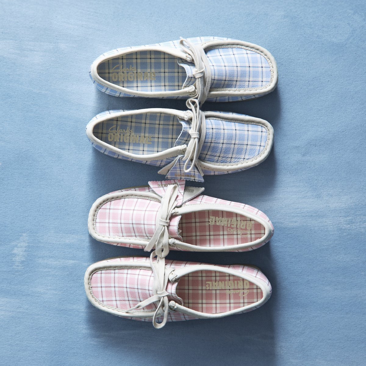 Clarks_JP's tweet photo. タイムレスな Wallabee™ に、遊び心と洗練を加えた Gingham Check Wallabee™。
ピンクチェックとブルーチェックの2色展開