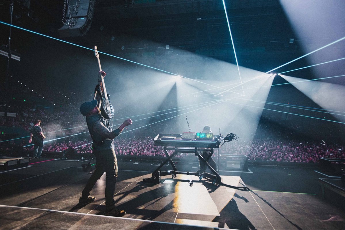 Dave Phoenix Farrell tweet media