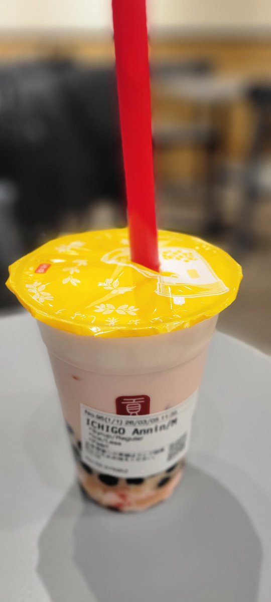 用事があって独りで天ぷらと明太子のやまやでランチして杏仁大好きなのでゴンチャへ♪
#やまや
#ゴンチャ
#いちご杏仁ミルクティー