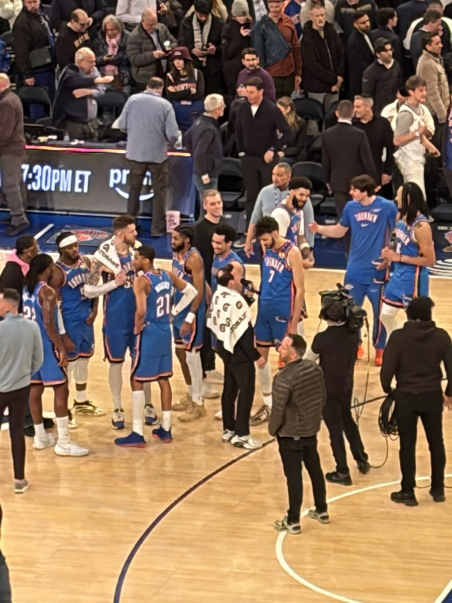 Fuck these lame ass niggas😒