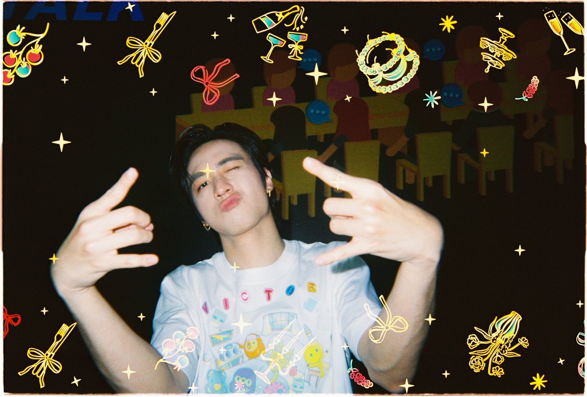 my swag boiiii🥺😭🤟
ว้าววว พี่รักวิคเตอร์ที่สุดเลยนะ รักวิคเตอร์ด้วยทุกสิ่งที่พี่มีเลยนะ ขอบคุณวิคเตอร์สำหรับช่วงเวลาที่แสนวิเศษมากๆ พี่มีความสุขที่สุดเลยนะ 😭😭 the best film I've taken
#PROXIE1stFANCONinVN #PROXIEVictor #PROXIEth