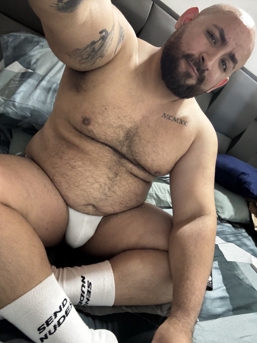Buenas noches 🐻

Por favor hacer lo que dicen mis medias.