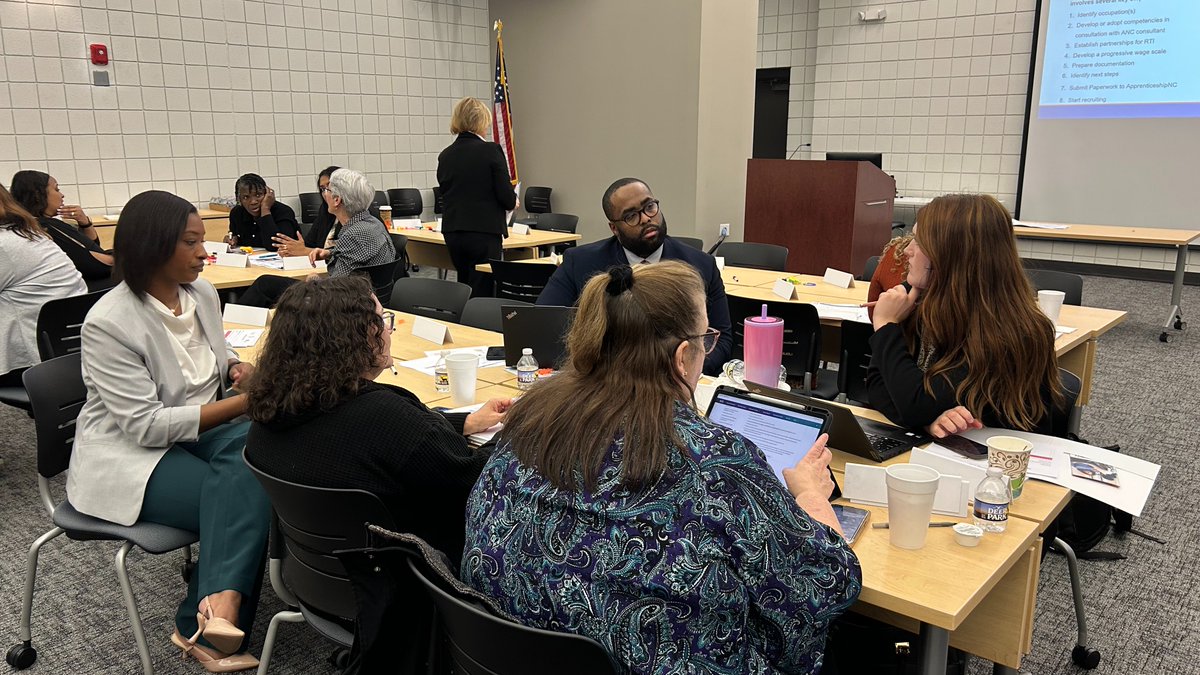 Robert Locklear tweet media