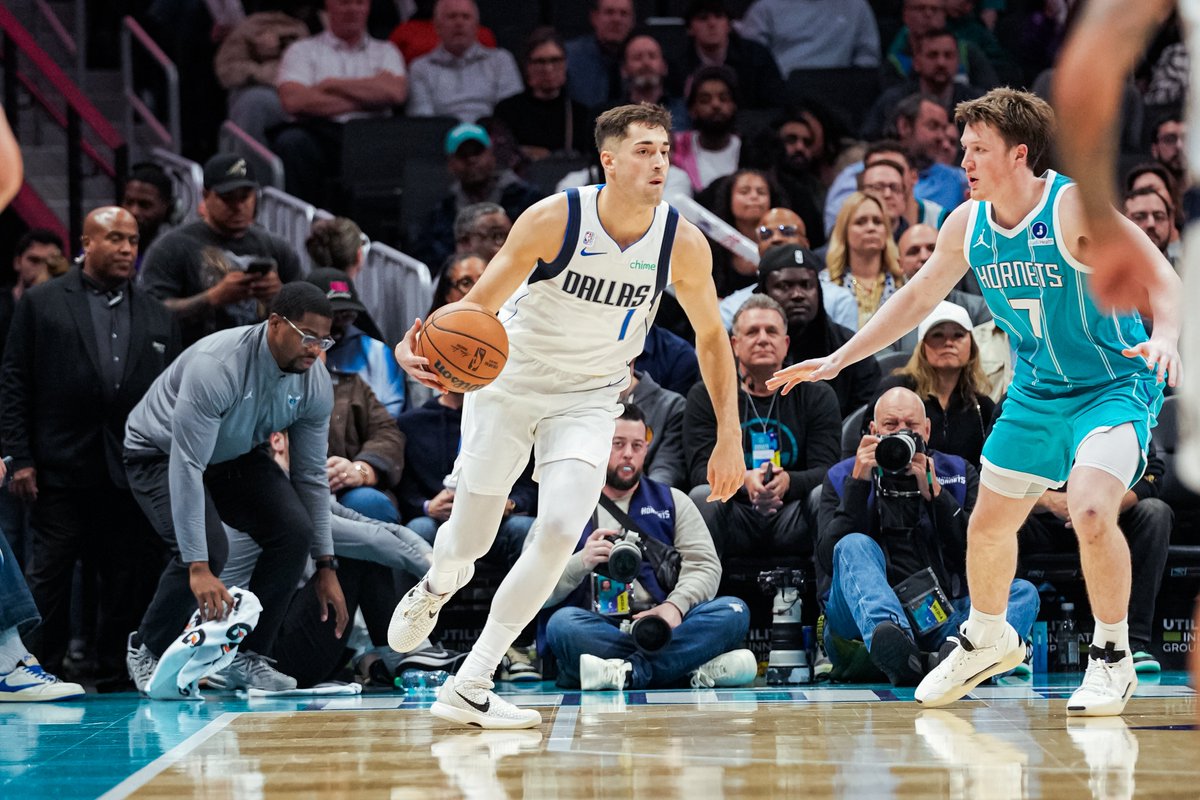 Yale Men's Basketball tweet media