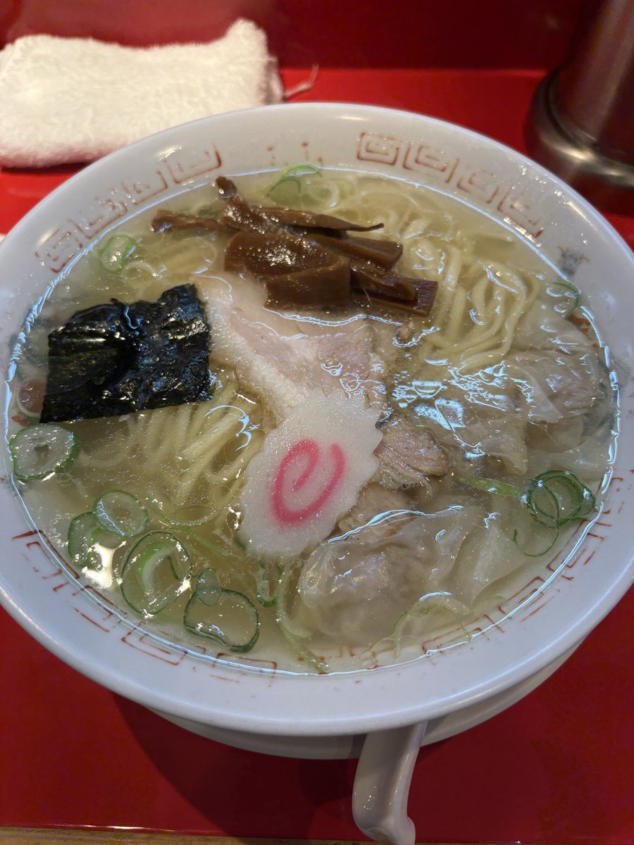 マルフル食堂@羽村
⚪︎ワンタン麺（醤油）
⚪︎ワンタン麺（塩）

#羽村
#ラーメン
#朝ラー
#マルフル食堂
#旧中華そばふるいち