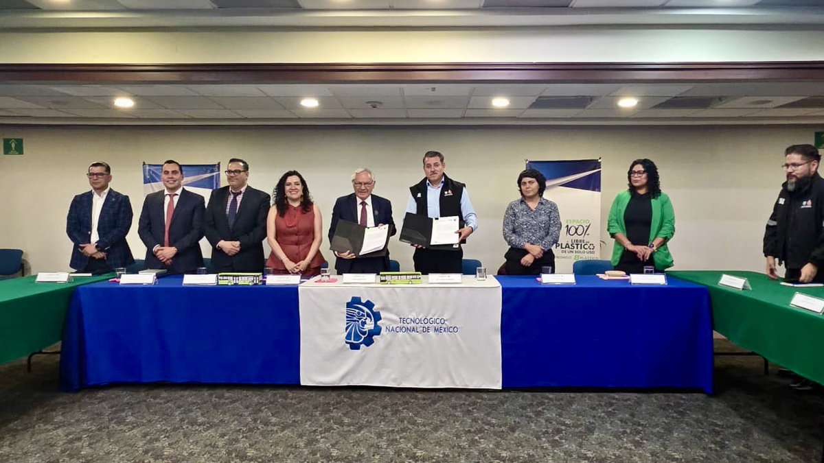 Daniel Arcos tweet media