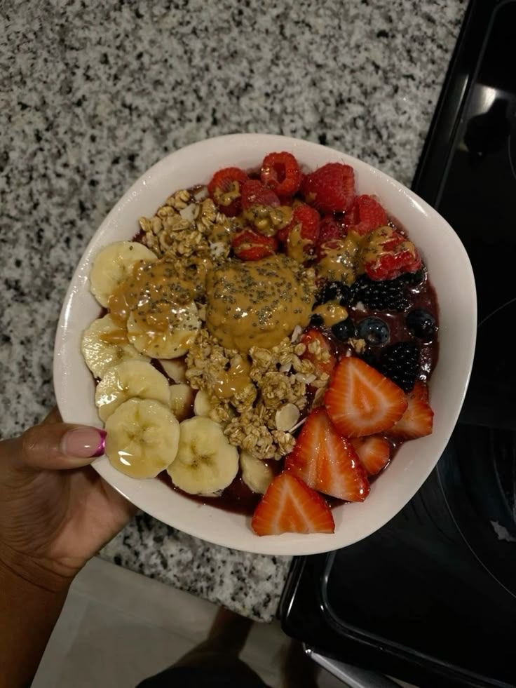 rayflicks's tweet photo. Breakfast I actually get excited to eat 😋 https://t.co/WMkfw5nYYC