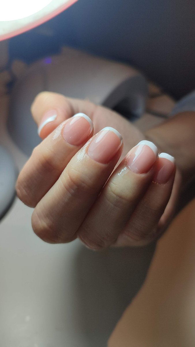 Mamicurista's tweet photo. Base rubber en uñas naturales, hazte las tuyas desde S/50.00 en promo.
Me encuentro en Surquillo, agenda tu cita al 984878900.
Con esto puedo apoyar a mi bebé con sus terapias y vitaminas para el TEA #autismo #gelcolor #manicure #baserubber #surquillo https://t.co/4uHhKLJDXs