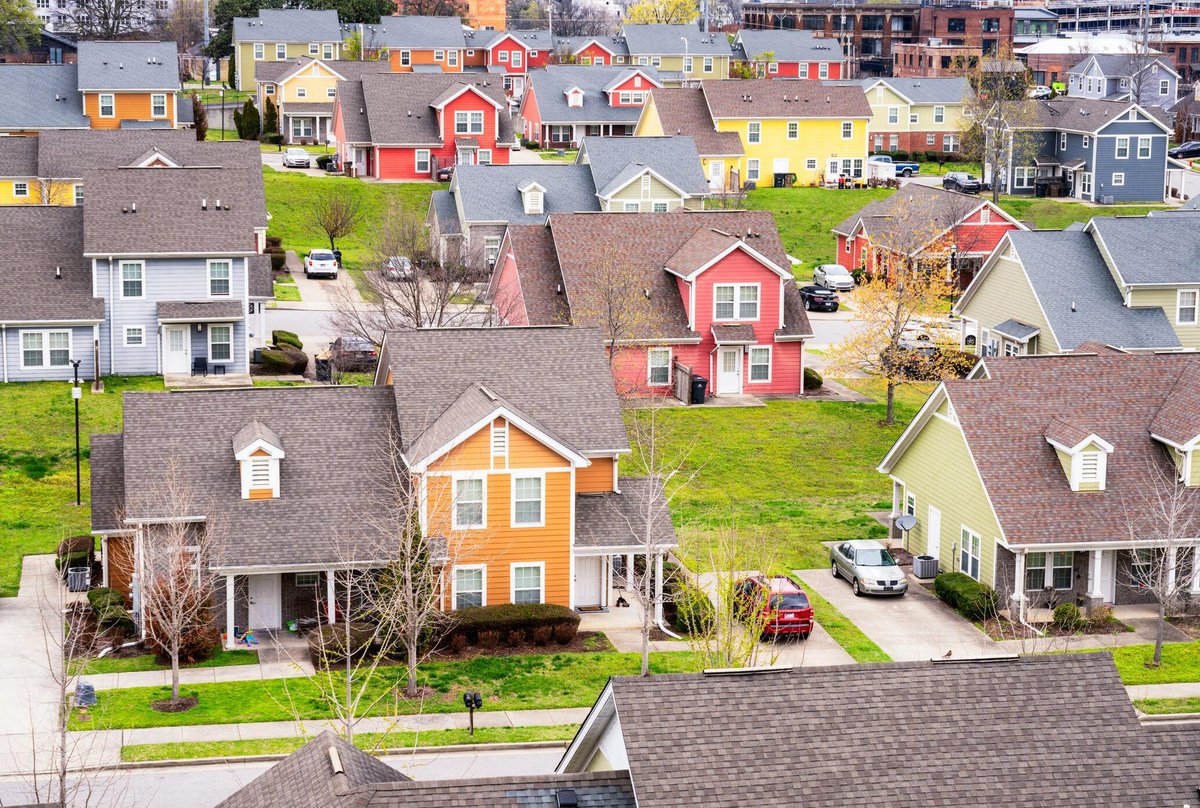 KateSchumacher's tweet image. Are Home Prices Dropping? Here’s the Real Story. simplifyingthemarket.com/en/2026/03/04/… #BairdWarner #SchumacherGroup