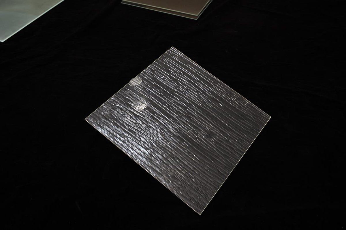 vattiglass2025's tweet image. ☀️Enhance your space with Vatti Glass’ ultra clear patterned glass!
Our decorative glass partitions use 6mm or 8mm fluted patterned glass sheets, crafted via precise calendering methods.
Learn more at: vattiglass.com
#VattiGlass #patternedglass #RainBpatternedglass