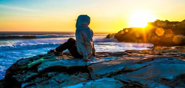 الطمأنينة الحقيقية ليست في الدنيا، بل في قربك من الله، كل ذكر، كل دعاء، يقوّي قلبك ويخفف همومك ويزيد رضاك عن حياتك .